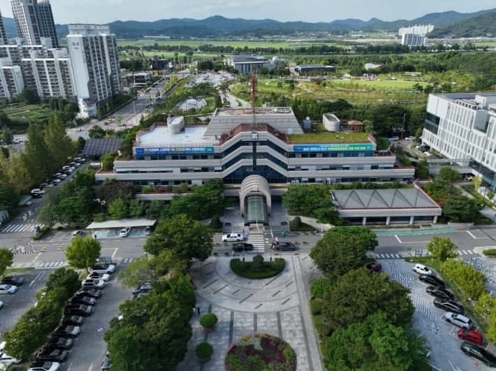 아산시, 'AI 광반도체 핵심부품 제조 기반 구축' 공모 최종 선정…“반도체 메카로 도약”