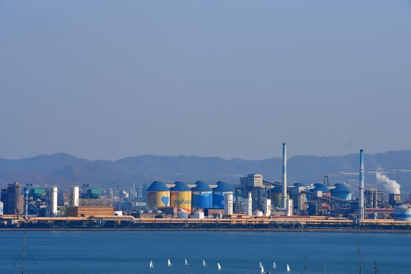 포스코, 협력사 직원 7천명 '직접 고용' 파격 결정