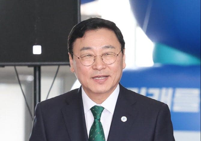 정근식 "1년 6개월은 예고편… 진짜 '서울교육 전환' 이제 시작" 재선 도전