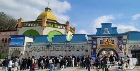 대전 오월드 새끼 늑대 탈출, 긴급 수색 중