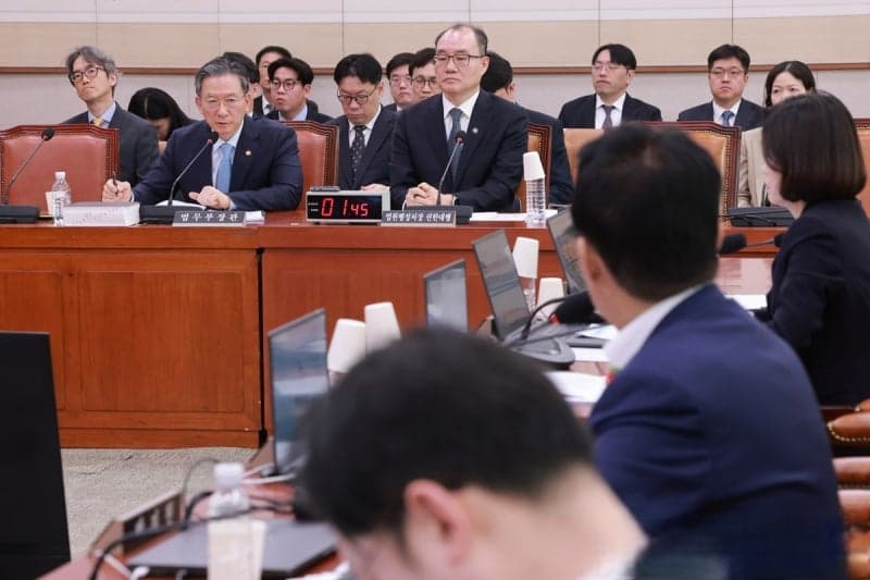 정성호 "박상용 직무정지 적법절차…국힘 행사 참석도 감찰"