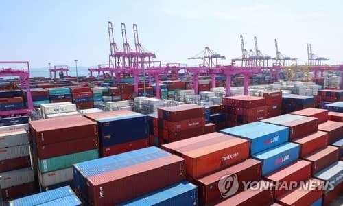 외국인 명의 렌터카 3대 인천항 컨테이너서 발견, 이불에 감싸진 채