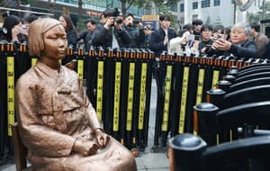 '소녀상 말뚝 테러' 日정치인 30번째 불출석…14년째 재판 공전