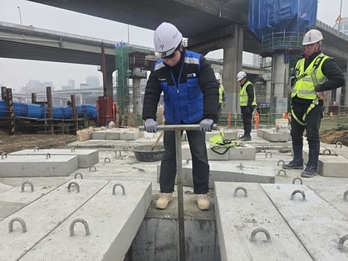 서울시, 상수도 맨홀 안전대책 강화…출입경고시설·외부조작밸브 도입