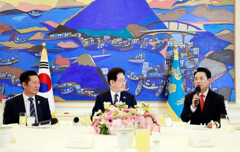 장동혁 "李 '대통령 한 번만 하겠다' 이 쉬운 한마디 왜 못하나…연임 속내 인정"