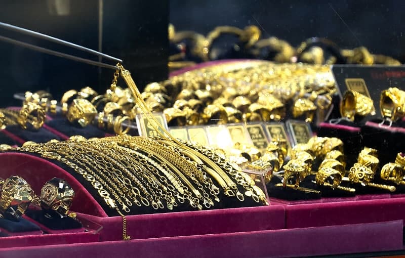 中, 금값 하락에도 17개월 연속 '金 쓸어 모았다'…지정학 리스크 대응