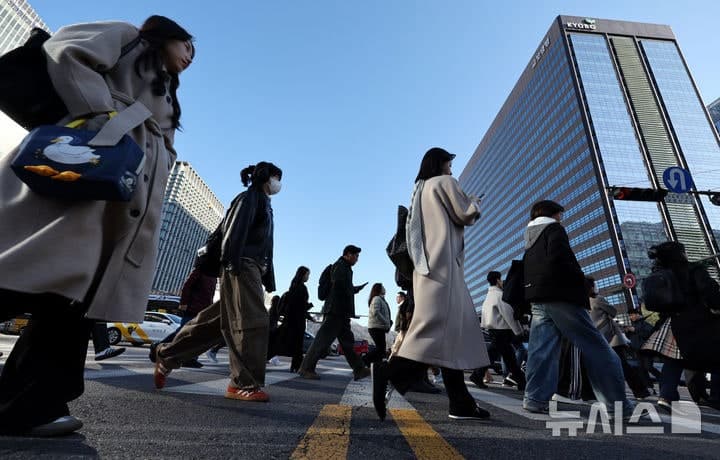 아침 기온 0도 안팎 '꽃샘추위'…낮 최고 19도, 큰 일교차 유의