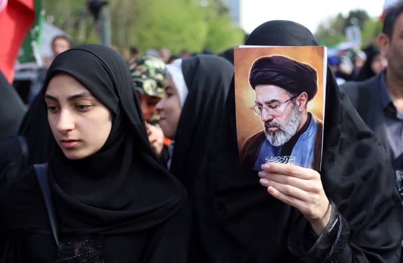 이란 최고지도자 모즈타바, 의식불명설 확산