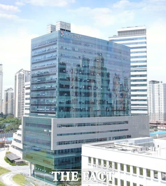 중학생이 교사 폭행해 응급실행…교총 "교권 침해, 학생부에 남겨야"