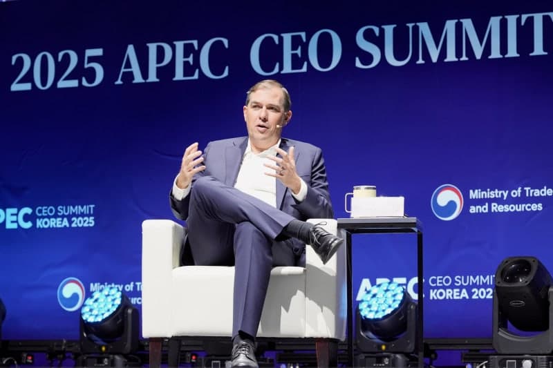 AWS CEO "중동 데이터센터 24시간 대응…투자 지속"