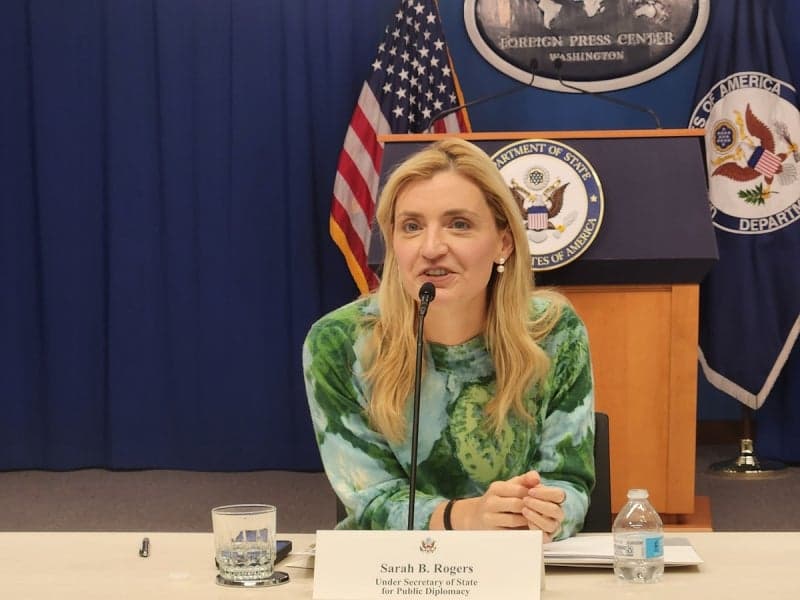 미 로저스 차관 "한국과 정통망법 건설적 대화...협력 낙관"