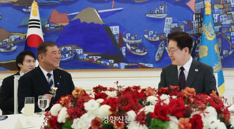 이재명 대통령, 이시바 전 日총리 오찬: 한일 협력 강화