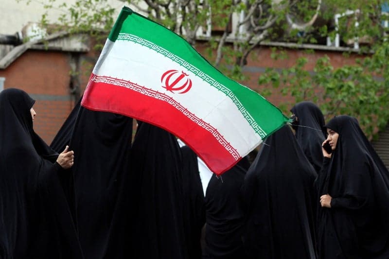 미·이란 휴전 첫날, 걸프·이란 석유시설 피격…쿠웨이트 드론 공격·이란 섬 폭발