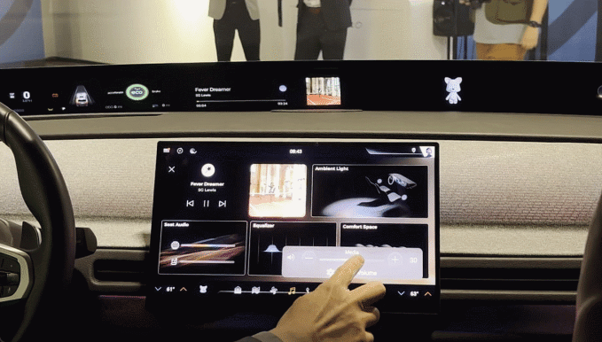 “졸면 안 돼요” 운전 중 눈 감자 경고음…삼성 하만, 운전자 부정맥까지 감지하는 미래차 기술 공개