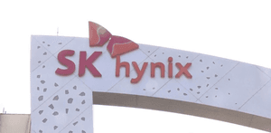 DS투자증권 "SK하이닉스, 1분기 영업익 39조원 전망…목표가 130만원"
