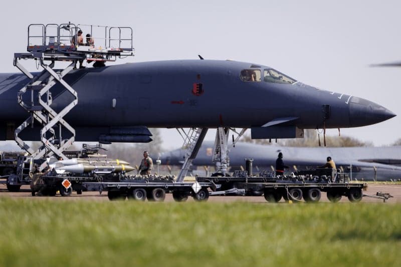 "문명 말살" 외치더니…트럼프, 닉슨 '미치광이 이론' 재연