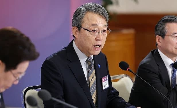 김성식 "전쟁 끝나도 끝난 게 아닐 것…대체불가 전략국가 돼야"