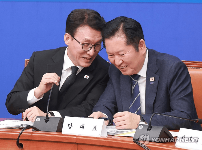 정청래·김민석, 호남서 '미래 당권 경쟁' 불붙나…일주일 만에 또 동시 행보