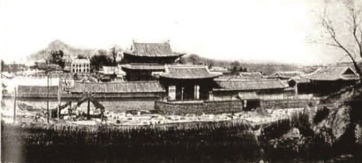 일제에 사라진 덕수궁 중문 '조원문', 110년 만에 건축 흔적 첫 확인