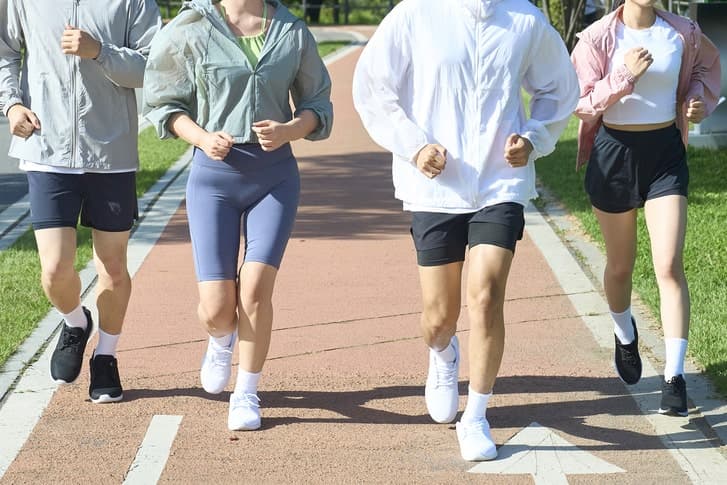 서울대병원 "건강한 식사·규칙적 운동 함께하면 우울증 위험 45%↓"