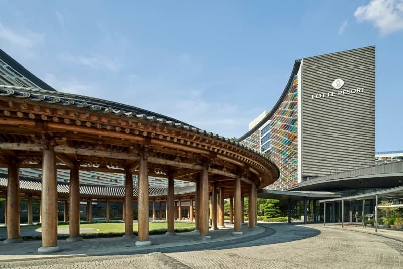 롯데리조트, 4월 투숙객 대상 주유쿠폰·전기차 충전권 증정 이벤트