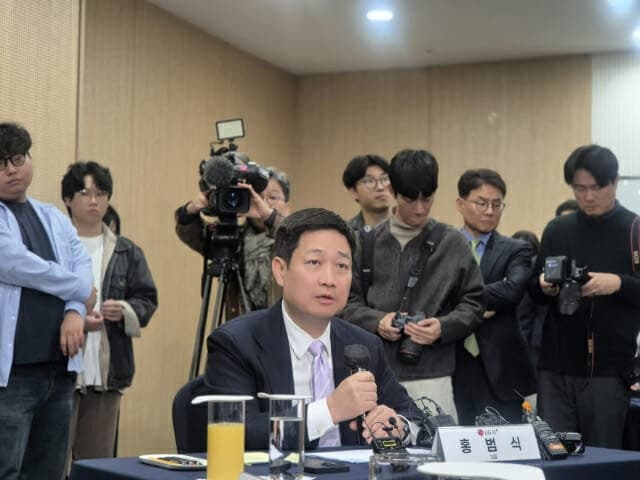 홍범식 LG유플러스 대표 "유심 교체 고객 불편 송구, 국민 불편 최소화할 것"