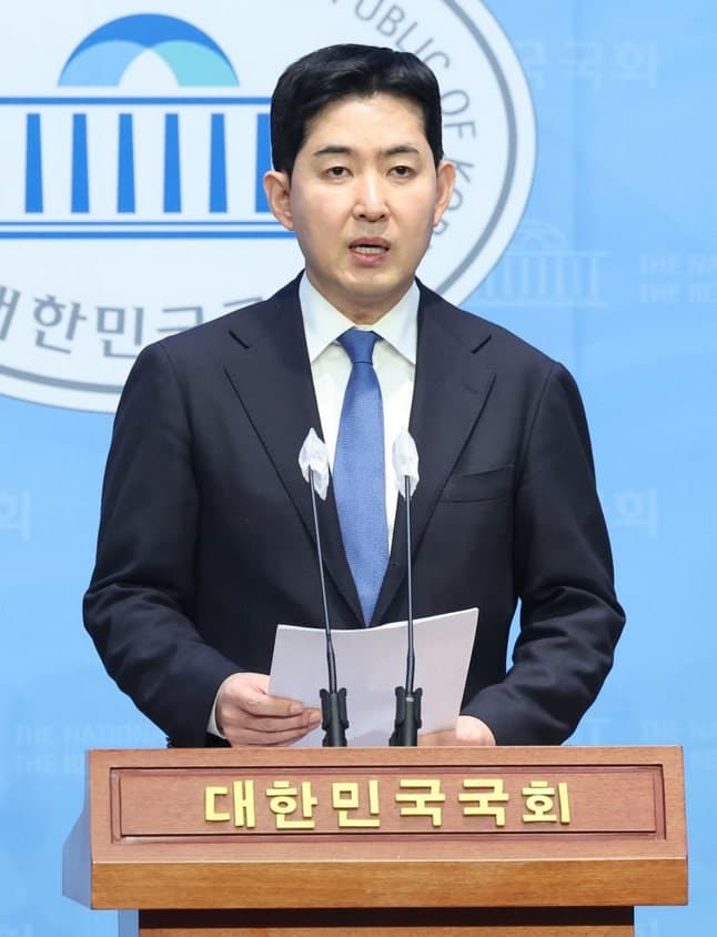 ‘땅콩회항’ 폭로 박창진, 한국공항공사 자회사 임원 취임