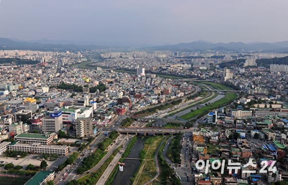 청주 대형유통시설 입점 가시화…지역 상권 상생 대책 병행