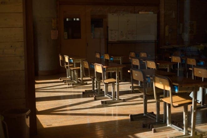 중학생이 女교사 폭행, 응급실 실려갔는데…“학생부 기록도 안 남는다”