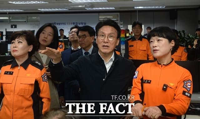 김민석 총리, 전북대병원서 "응급실 뺑뺑이, 제도·인프라 문제…전체적 개선 필요"