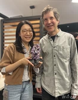 KAIST, 노벨 화학상 수상자와 AI로 '인공 단백질' 설계 성공