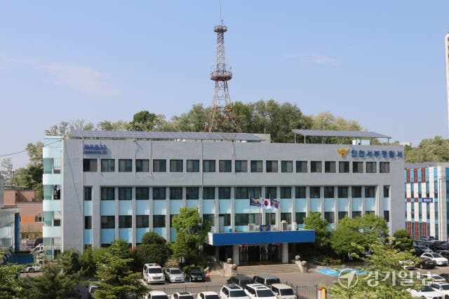 구속심사 불출석한 '무면허 뺑소니' 20대, 자택서 강제구인