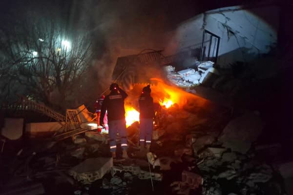 레바논 보건부 "이스라엘 대공습 사망자 300명 넘어"