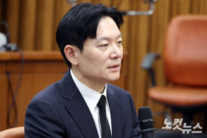 김어준 방송서 "尹 출석? 곧 볼 것" 발언한 특검보, 김태효 압수수색… 박상용 검사 출국금지