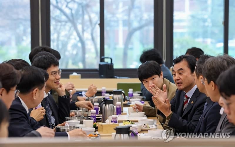 안규백, 국방과학연구소 방문해 "자주국방 미래는 연구원 손끝에서 시작"