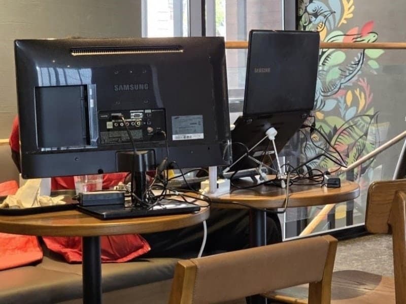 "카공족 민폐" 제재했던 스타벅스, 이번엔 "전용 공간 드립니다" 180도 변신