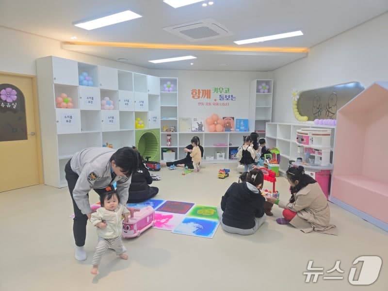 "첫째 100만원부터 다섯째 이상 400만원"…김해시 출산축하금 대폭 확대