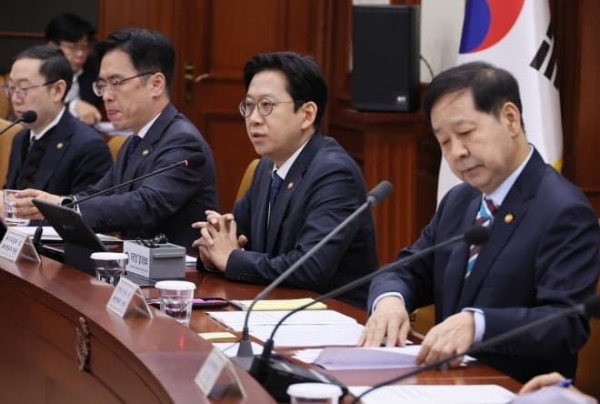 월 2만원대 5G 요금제 나온다…"데이터 다 써도 안 끊긴다"