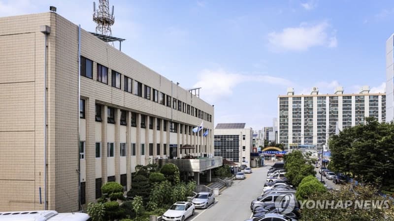 "왜 안 만나줘" 지인 찌른 70대, 도주 후 음독 위독