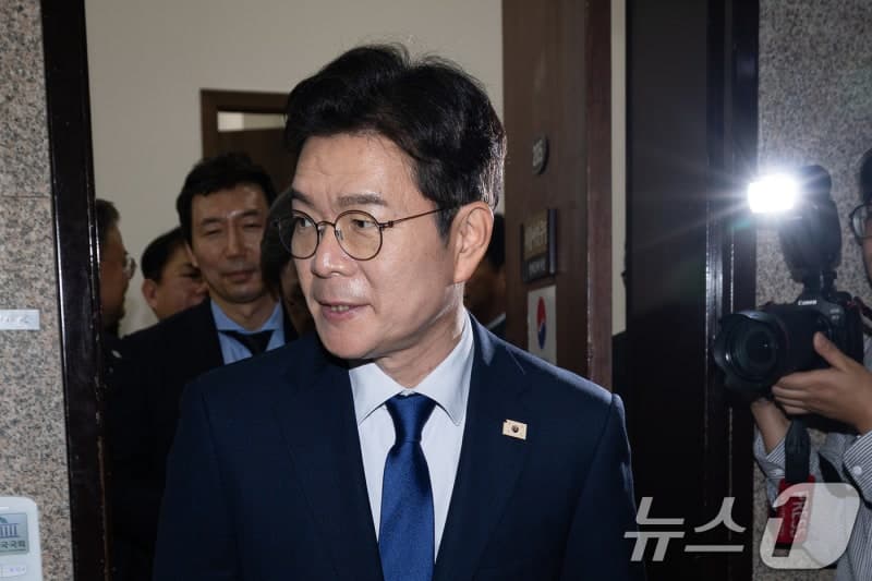 경찰, 정원오 '여론조사 왜곡 의혹' 고발인 조사