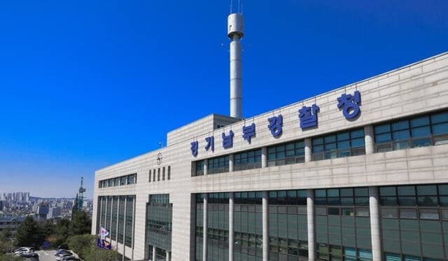 조폭 '참교육' 유튜버, 동료 폭행·협박 혐의로 구속 송치…보석 중 또 범행