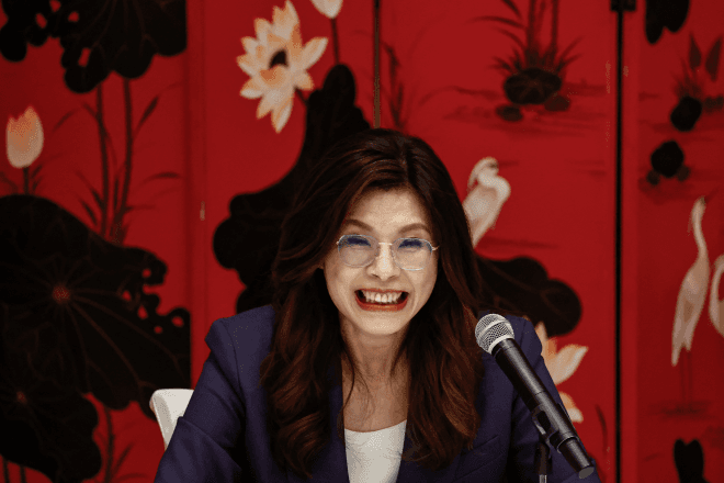 中, 10년 만에 대만 야당 대표 만나 “대만 섬에 다리 놓는다”