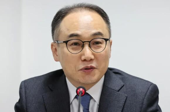 이원석 前총장 "국정조사, 법치주의·사법시스템 붕괴"