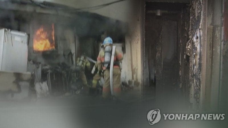 윤호중 행안장관 "전남 완도 냉동창고 화재, 인명구조 총력 다해달라" 긴급 지시