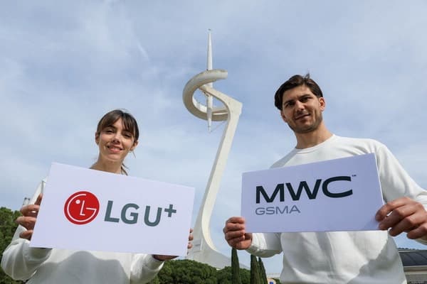 LG유플러스, 13일부터 전 고객 유심 무료 교체·업데이트 시작 "예약 없이 방문도 가능"