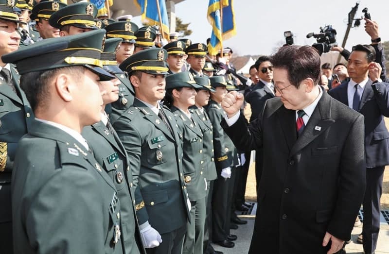 '3금'부터 '식고문'까지…사관학교 생도 62% "인권침해 경험", 인권위 "필요시 고발 검토"