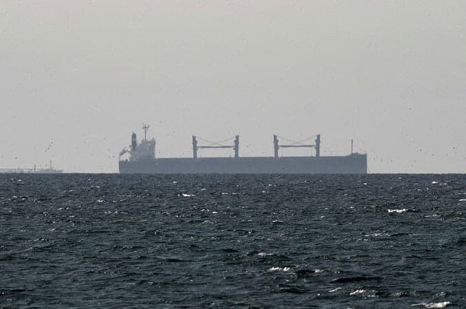 美, 호르무즈 기뢰 제거 착수…이란과 일촉즉발 대치