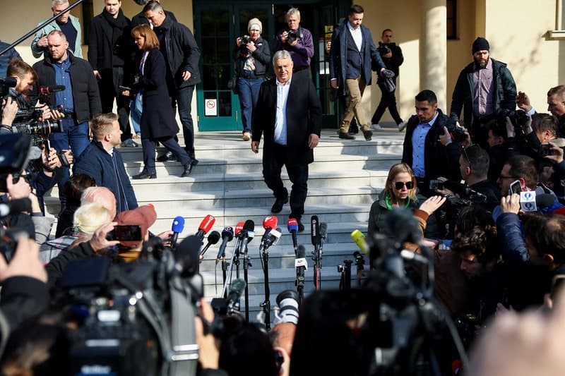 헝가리 총선 시작…'미·러' 밀착 오르반 16년 장기집권 위기