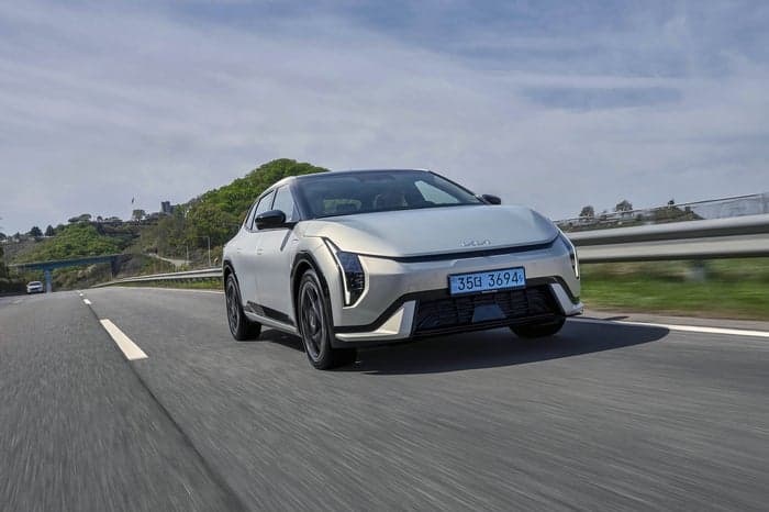 “20대 돈 없다더니 아니었네”…전기차 효과에 신차 구매 36% 급증하며 ‘큰손’ 등극