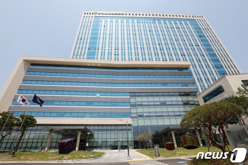 “내 땅이니 마음대로?” 동의 없이 분묘 22기 발굴·이장한 60대, 2심도 집행유예